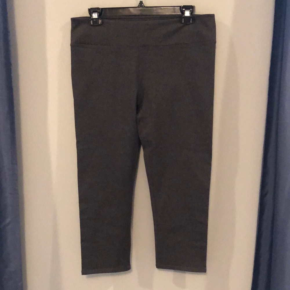 NWT Flat front charcoal capris